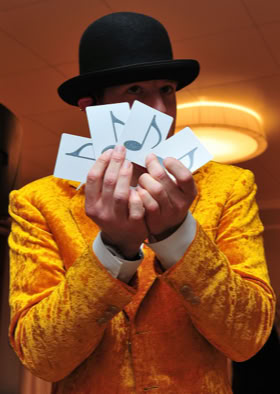 Wittich Wolf zaubert mit Karten